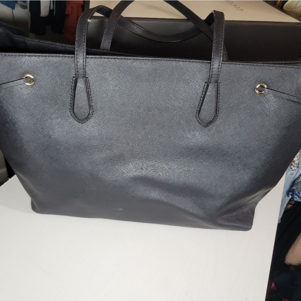 Kate spade tote - Picture 4 of 16